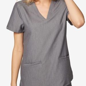 Figs Women’s Technical Collection Scrub Set - Gray